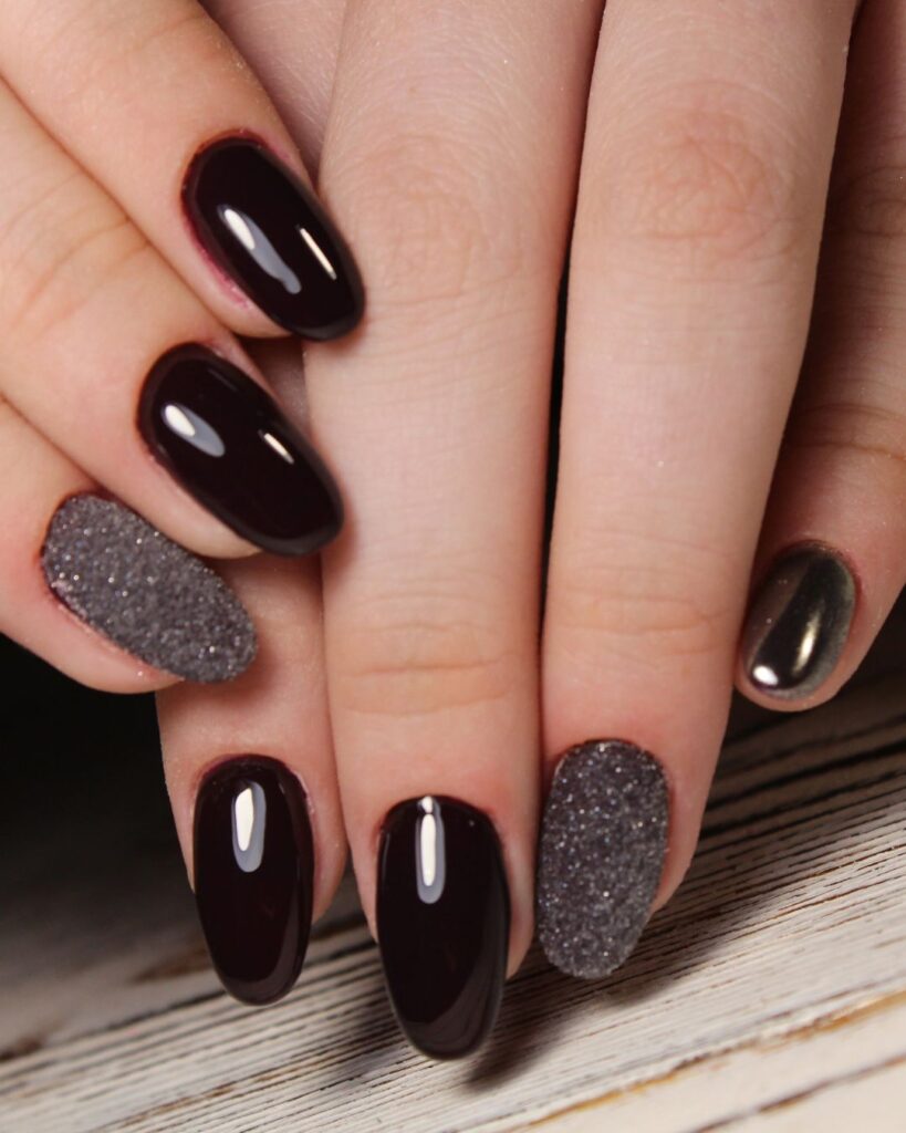 valentine nails black